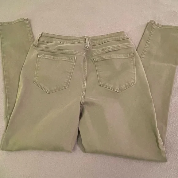 Old Navy Rockstar Mid-Rise Skinny Jeans. Olive Green. Size 10. - Picture 4 of 11